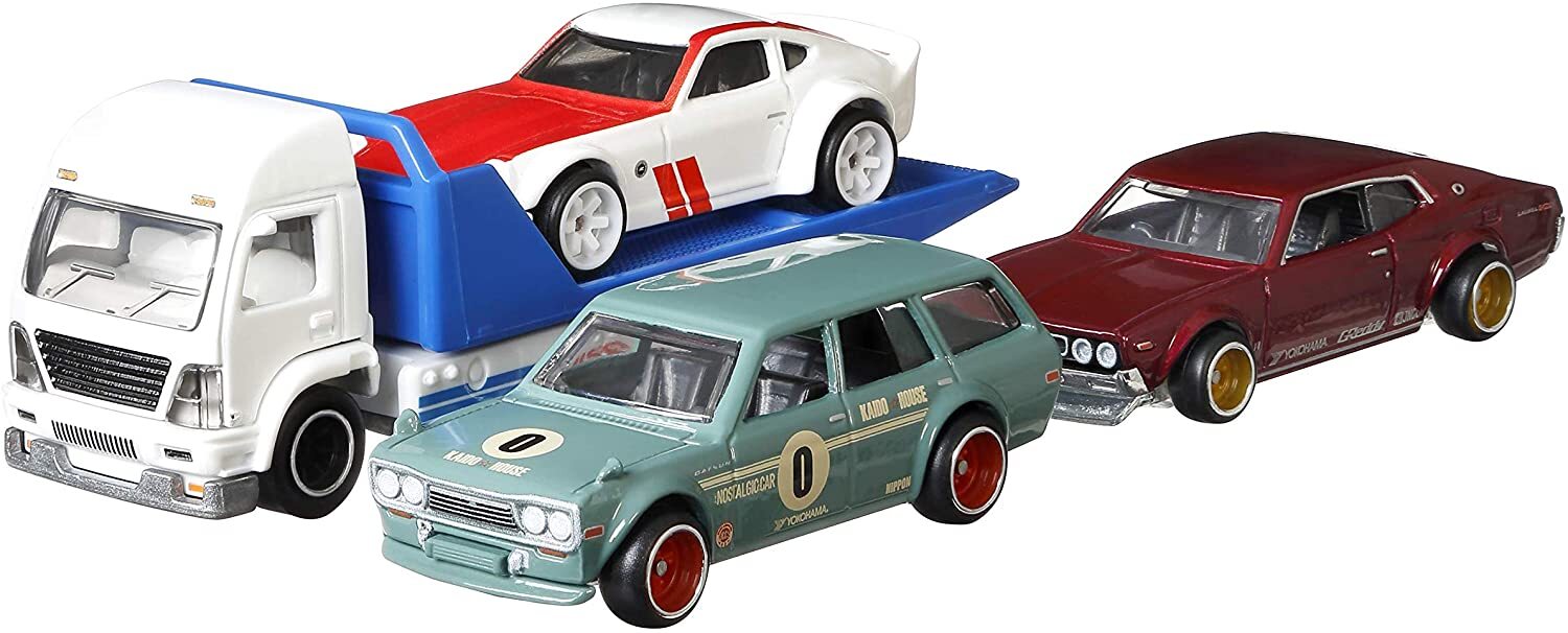Hot Wheels Premium Nissan Garage Collector Set