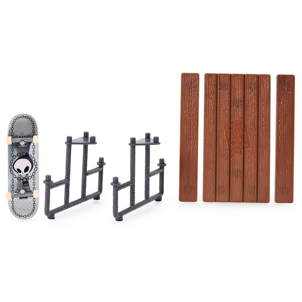 Tech Deck Street Hits Blind Skateboard & Picnic Table